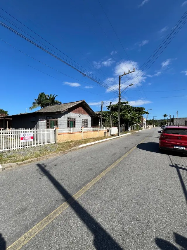 Terreno Com Casa De Madeira
