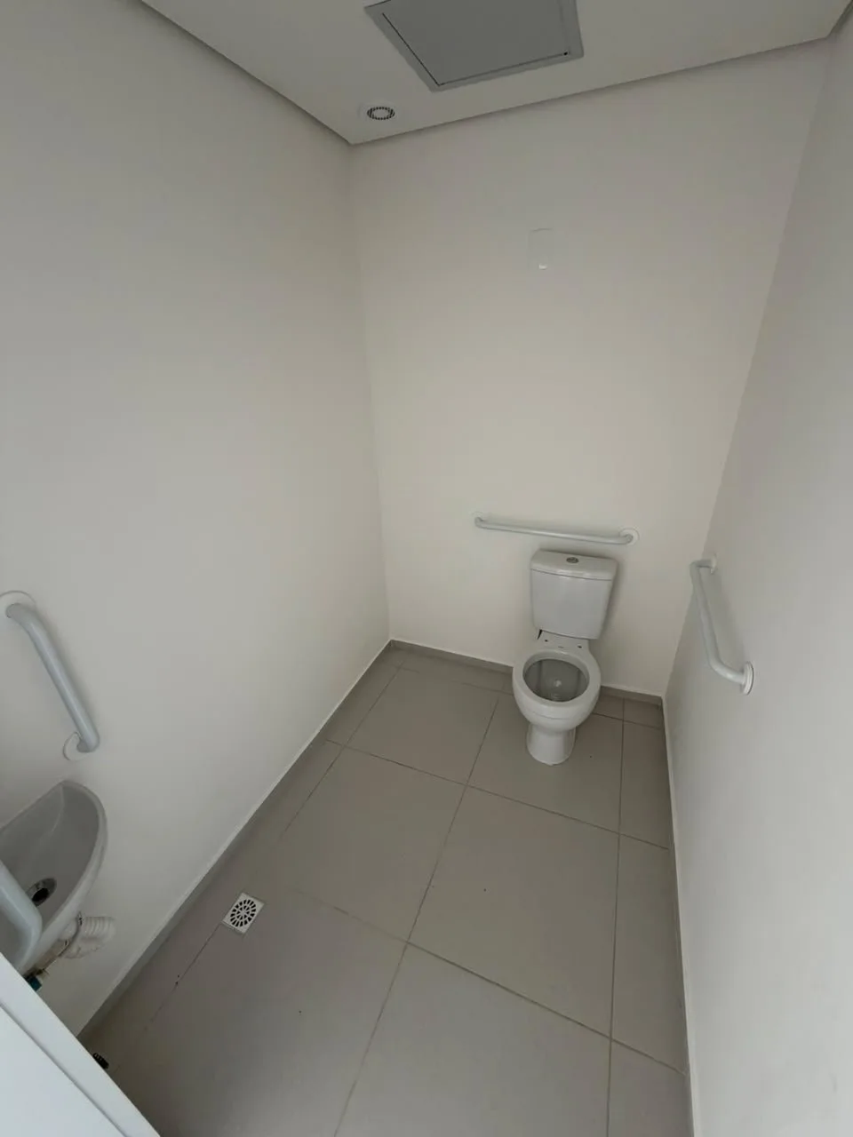 SALA COMERCIAL PARA LOCAÇÃO — PENHA/SC - foto 6