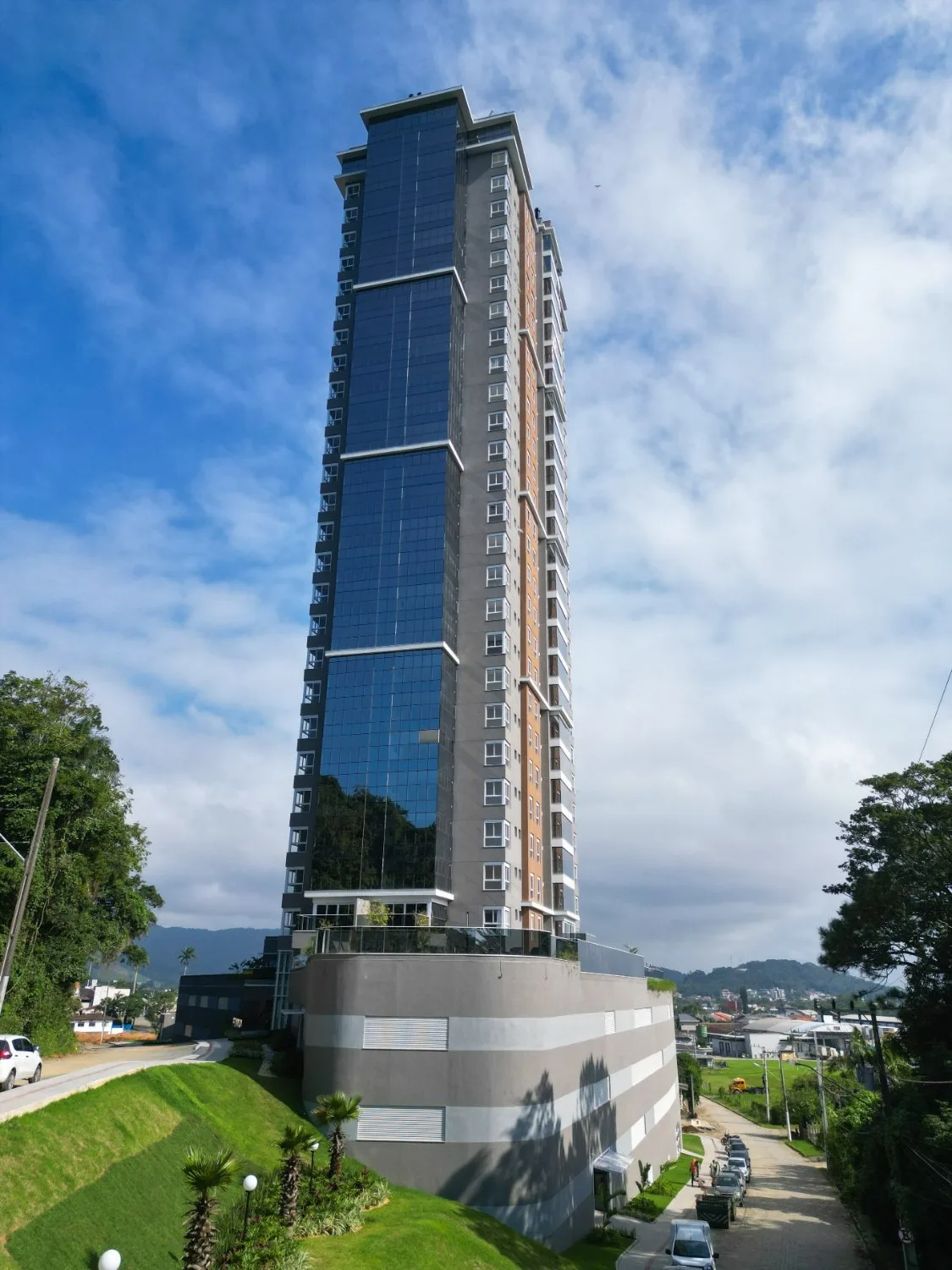 VISTA PARADISO RESIDENCES – EXCLUSIVIDADE, SOFISTICAÇÃO E VISTA PARA O MAR