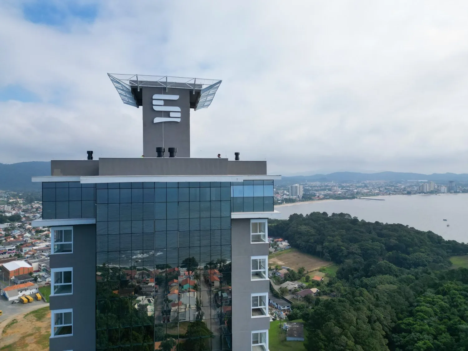 VISTA PARADISO RESIDENCES – EXCLUSIVIDADE, SOFISTICAÇÃO E VISTA PARA O MAR - foto 30